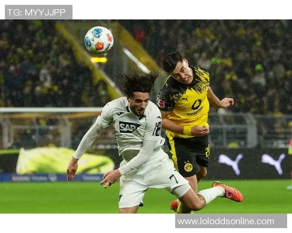 西甲激战：多特蒙德大胜利物浦补时进球引发全场狂欢