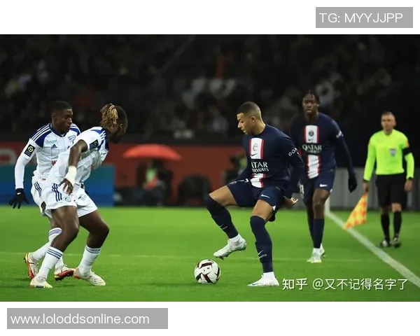 曼联友谊赛大胜巴黎圣日耳曼帽子戏法点燃全场激情