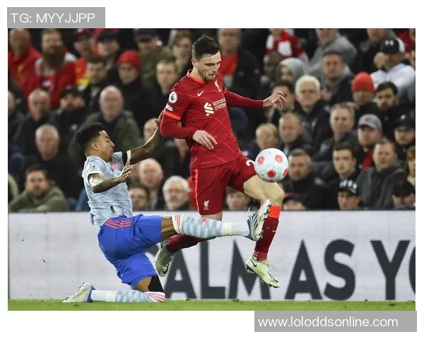 中超激战利物浦与曼联握手言和神扑时刻引发全场狂欢 中超激战利物浦与曼联握手言和神扑时刻引发全场狂欢