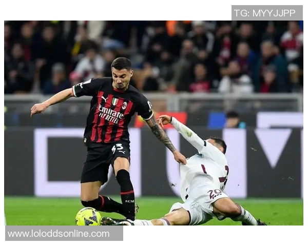 世界杯激战AC米兰逆转尤文图斯补时绝杀引发转会热议